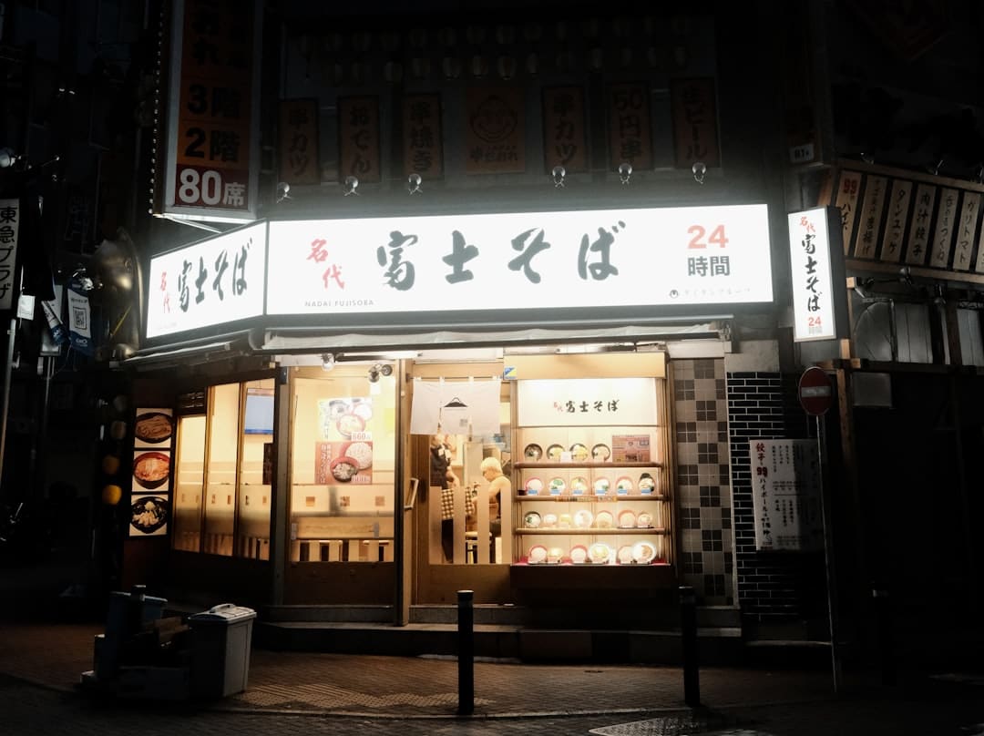 电影《东极岛》震慑热映中!发布“陈先生以身做炬”正片片段